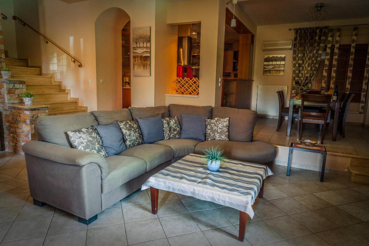 הוילה Káto Lekhónia Chariklia'S House With Private Pool מראה חיצוני תמונה